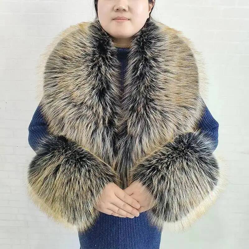 Sciarpa in pelliccia di volpe  - Winter Clothing Items recensione e prezzo