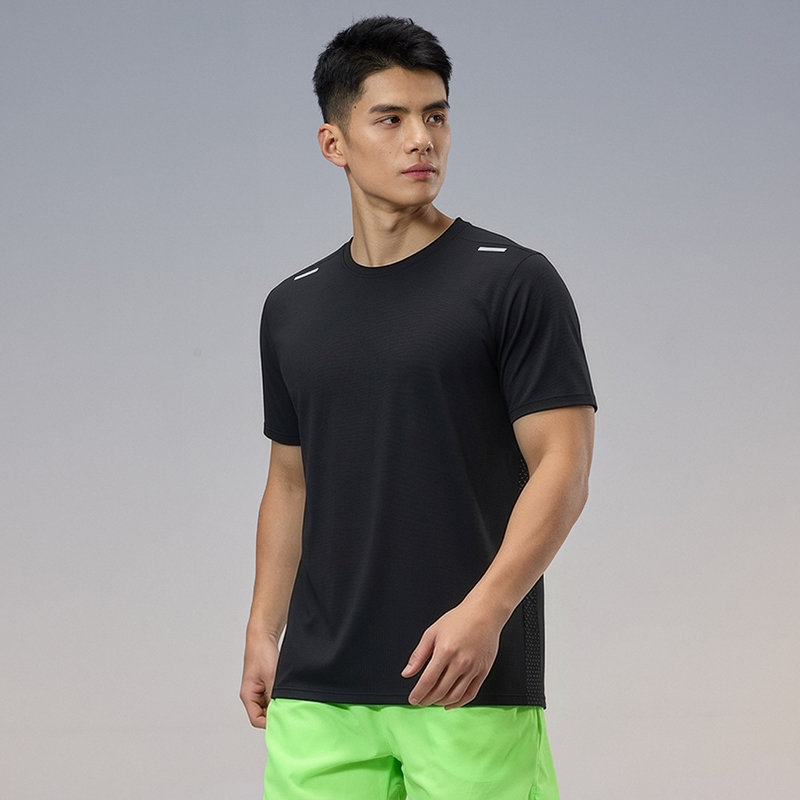 T-shirt Sportiva ad Asciugatur - Winter Clothing Hiking recensione e prezzo