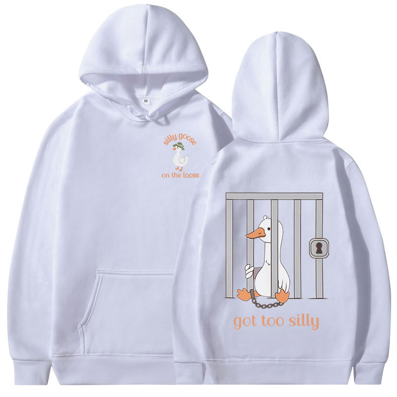 Silly Goose on The Loose Hoodi - Winter Clothing Meme recensione e prezzo