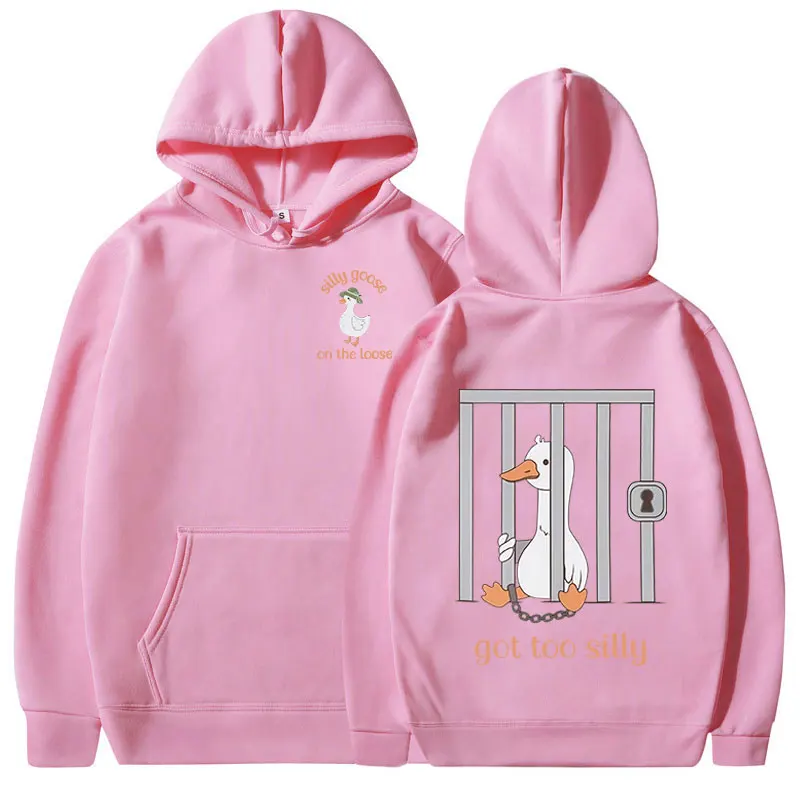 Silly Goose on The Loose Hoodi - Winter Clothing Meme recensione e prezzo