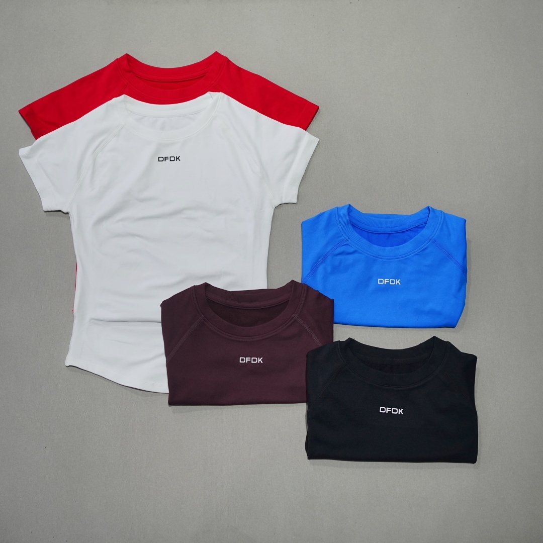DFDK T-shirt sportiva traspira - Winter Yoga Clothing recensione e prezzo
